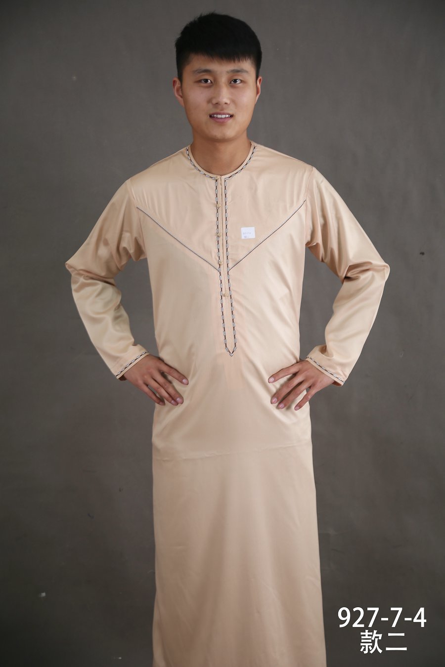 Oman robes19